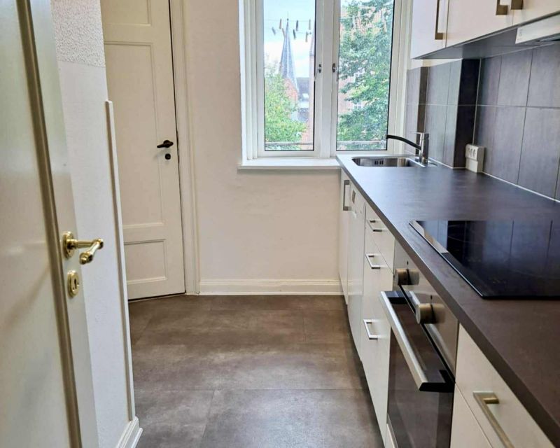 Moderne nyt køkken i 2-værelses lejlighed til leje i Randers C
