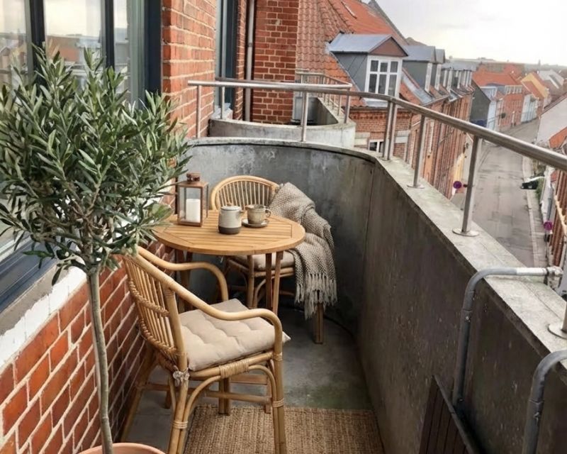 Altan med plads til udeliv og ophold i Randers C